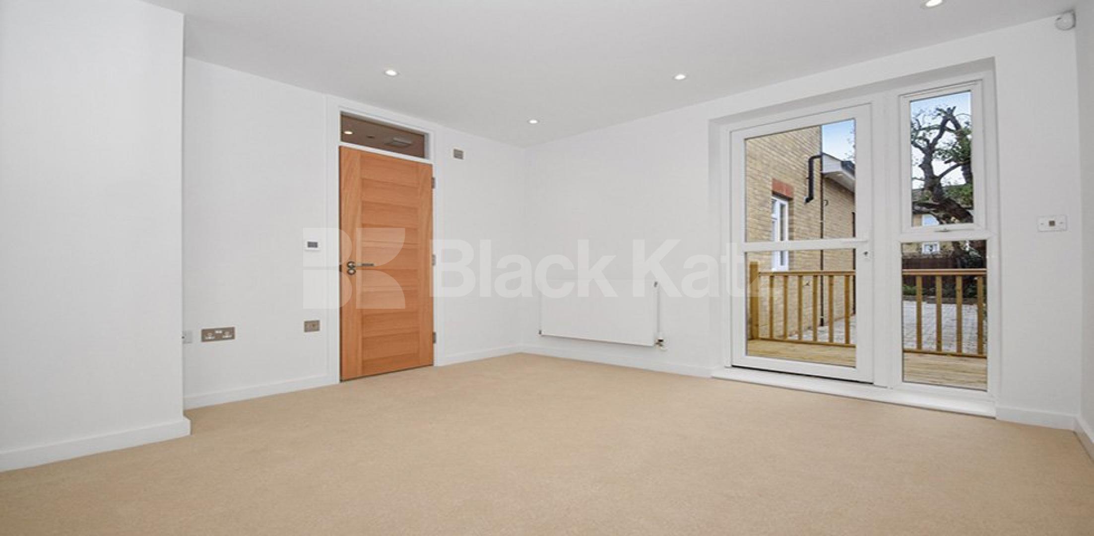 			3 Bedroom, 1 bath, 1 reception Apartment			 Avenue road, Seven Sisters